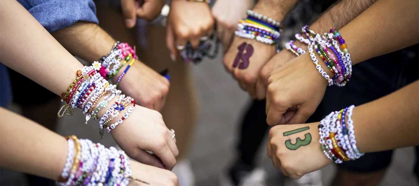 Animation Atelier DIY – Création de bracelets d’amitié pour votre événemement Do It Yourself