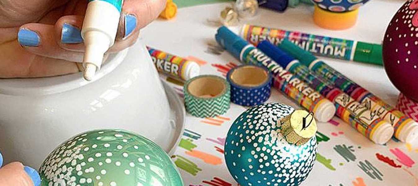 Animation Décoration de Boules de Noël au Posca pour votre événemement Noël