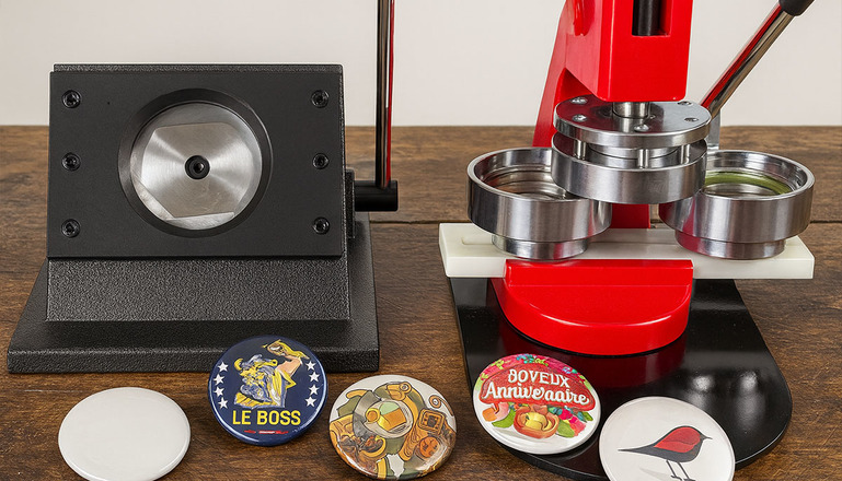 Animation Création de badge pour votre événemement Originale - badge fabriqué sur place